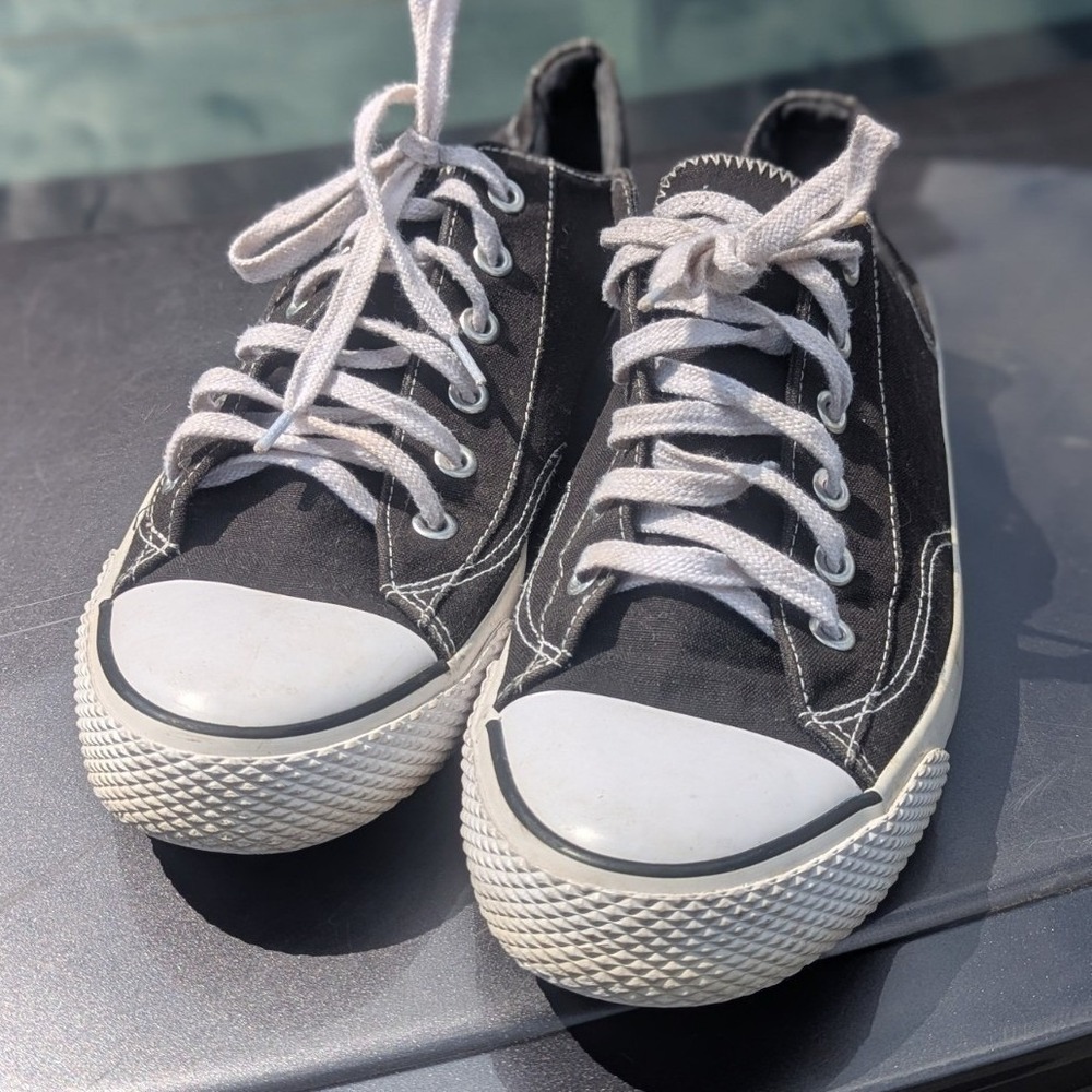 Y2K Skate Grunge Airwalk Black Canvas Low Top Sneakers Men's Size 10